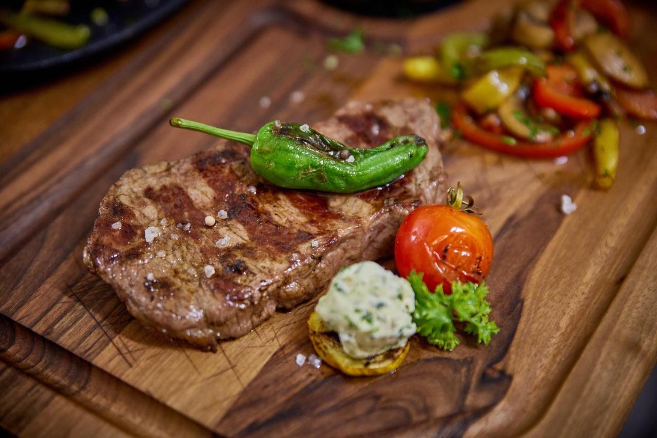 Hotel Restaurant Wuerzig In Ürzig Zewnętrze zdjęcie