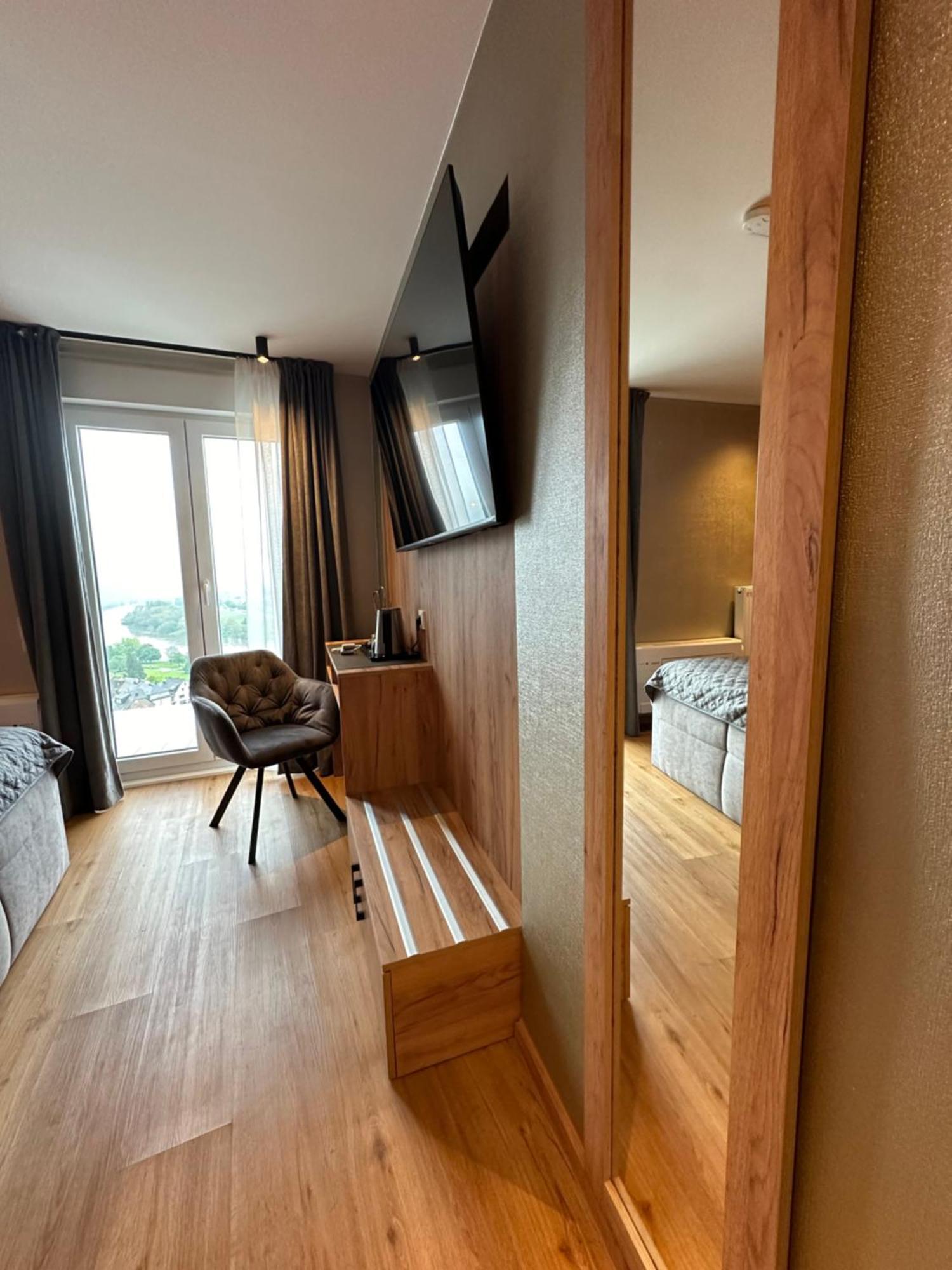 Hotel Restaurant Wuerzig In Ürzig Zewnętrze zdjęcie